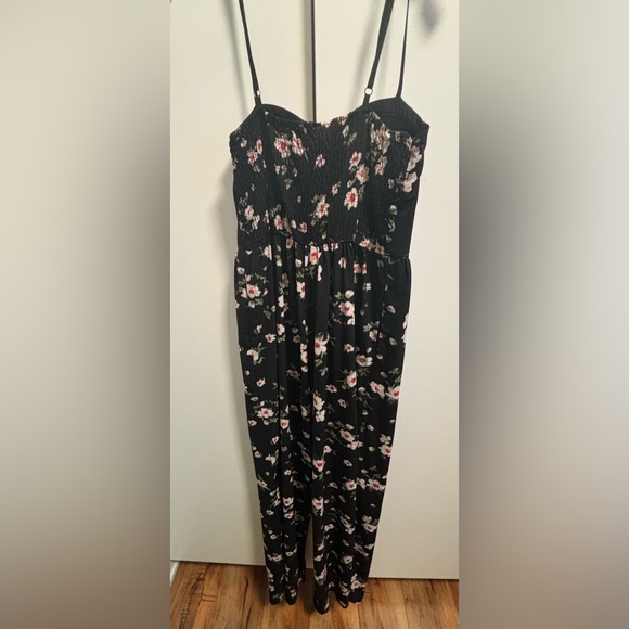 Beautiful Romper - Picture 3 of 4